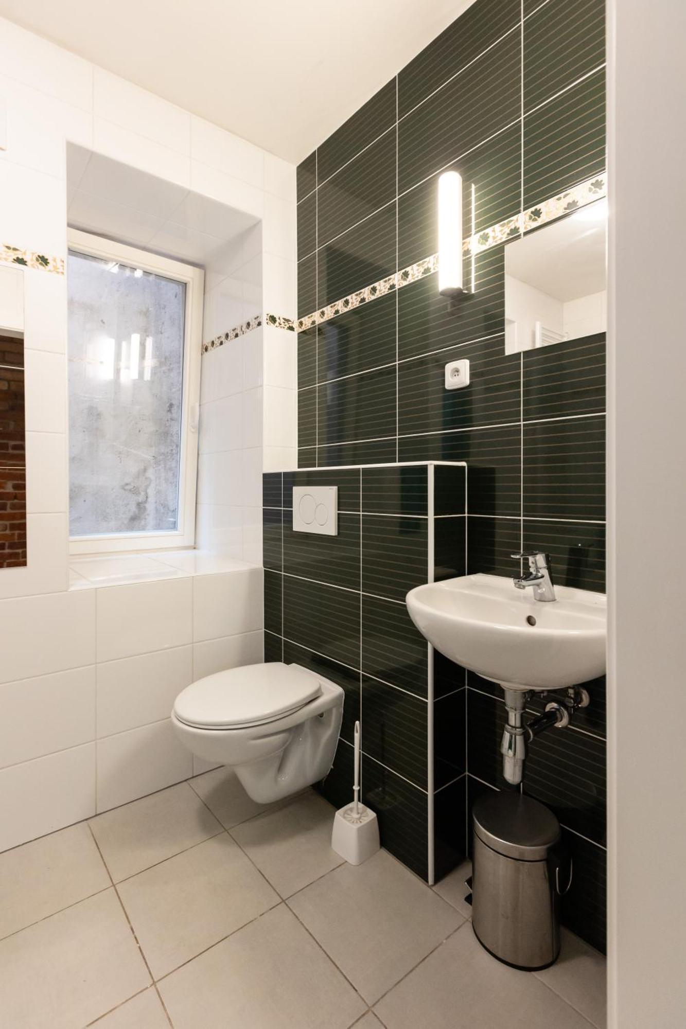 Spacious Apartment In Quiet Courtyard Near Charles Bridge Praga Exterior foto
